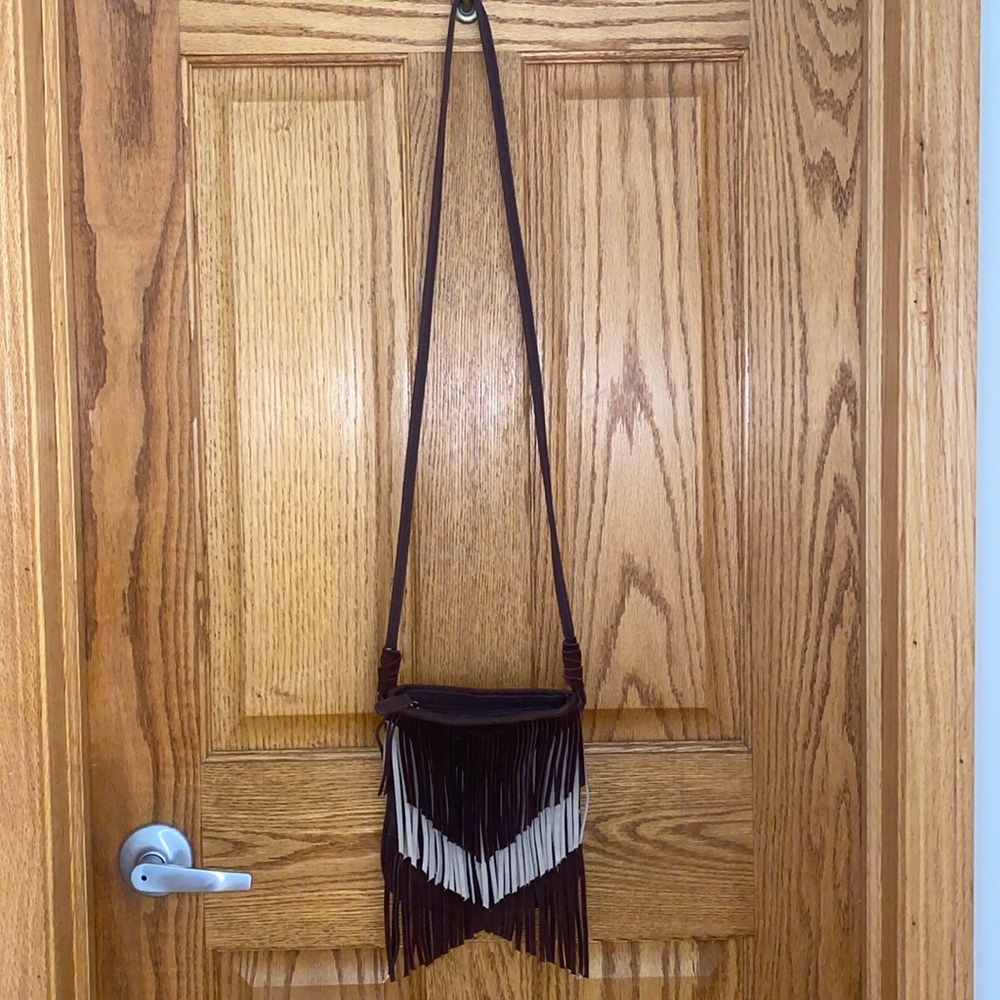 Fringe crossbody bag • approx 7” wide & 8” tall